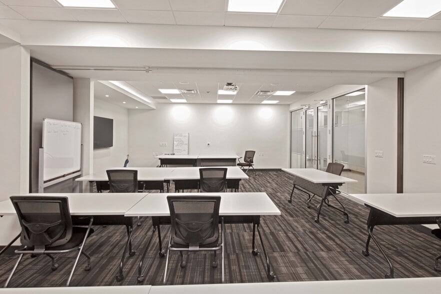 More Photos Of 500 E Broward Blvd, Fort Lauderdale Office For Lease