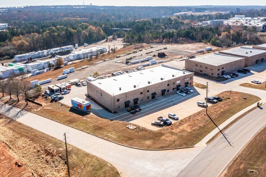 More Photos Of 4337 McBrayer Rd, Oakwood Warehouse For Lease