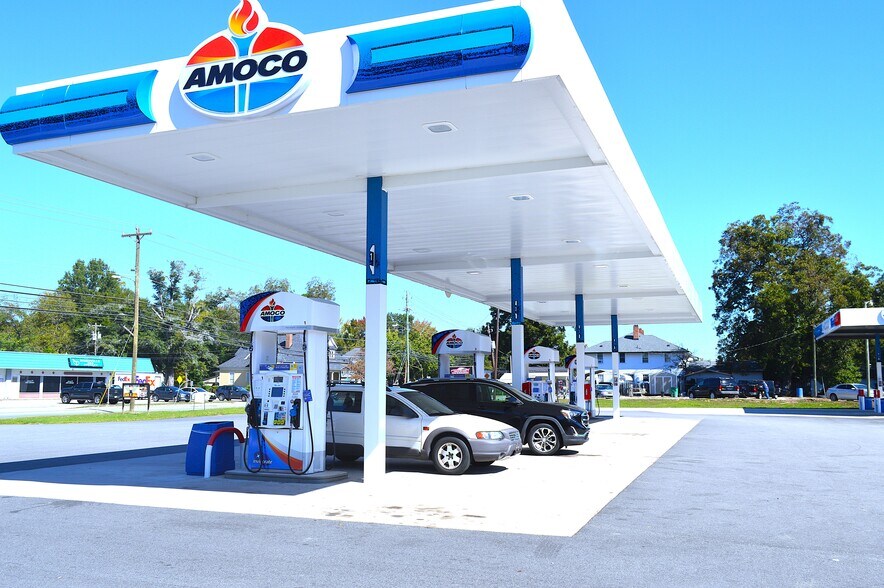 More Photos Of 341 S Main St, Bishopville Service Station For Sale