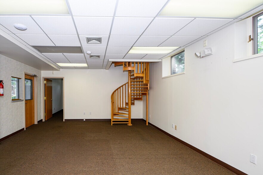 More Photos Of 213 Chestnut St, Nutley Office For Sale