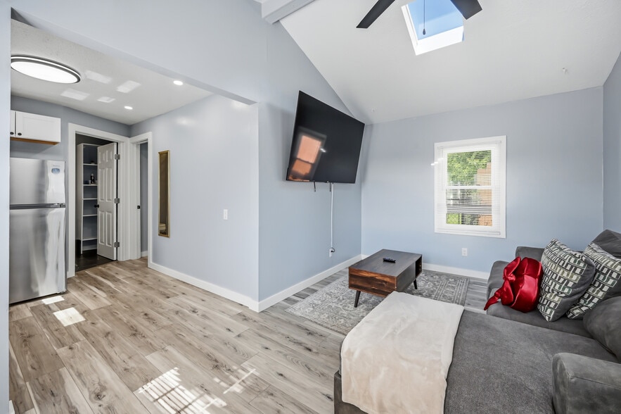 More Photos Of 5214 Old Lake Rd, Geneva Apartments For Sale