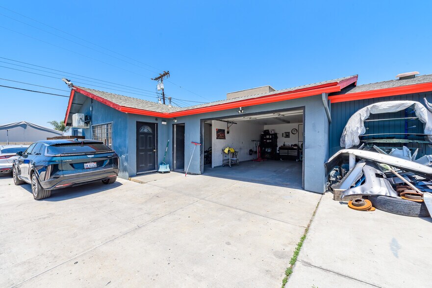 More Photos Of 630 Grand Ave, Spring Valley Auto Repair For Sale