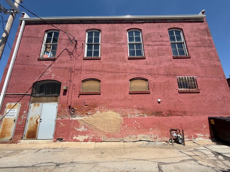 More Photos Of 1705 Washington St, Blair Storefront Retail Office For Sale