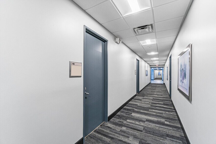 More Photos Of 3333 W Commercial Blvd, Fort Lauderdale Medical For Sale
