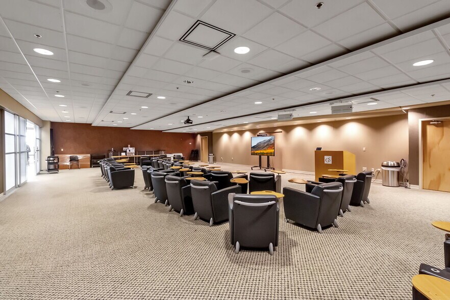 More Photos Of 665 Main St, Buffalo Office For Lease