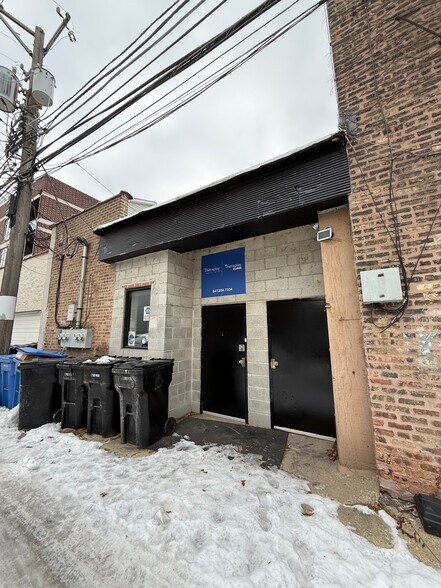 More Photos Of 1224 W Belmont Ave, Chicago Storefront Retail Residential For Lease