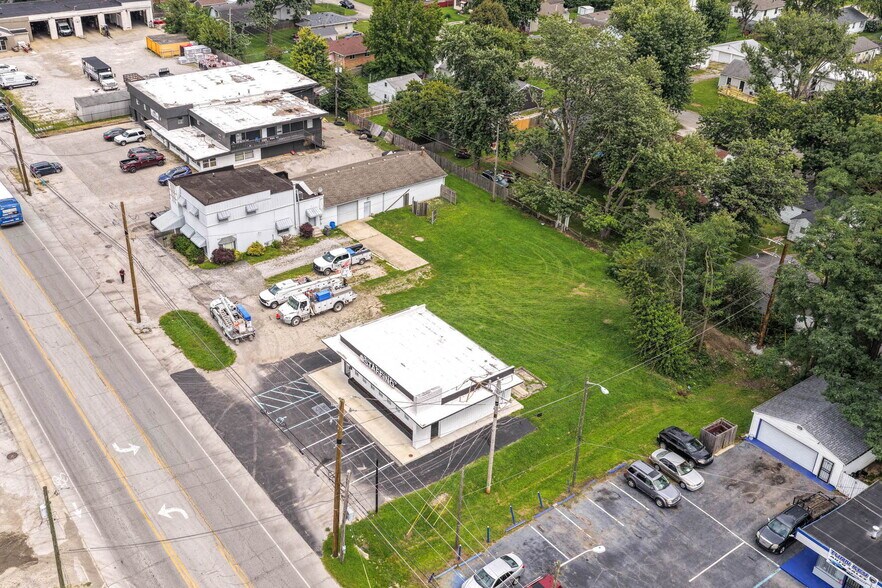 More Photos Of 3455 Shelby St, Indianapolis Office For Sale