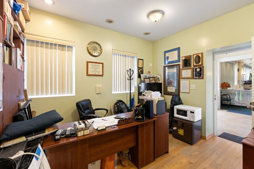 More Photos Of 1388 Richmond Ter, Staten Island Freestanding For Sale