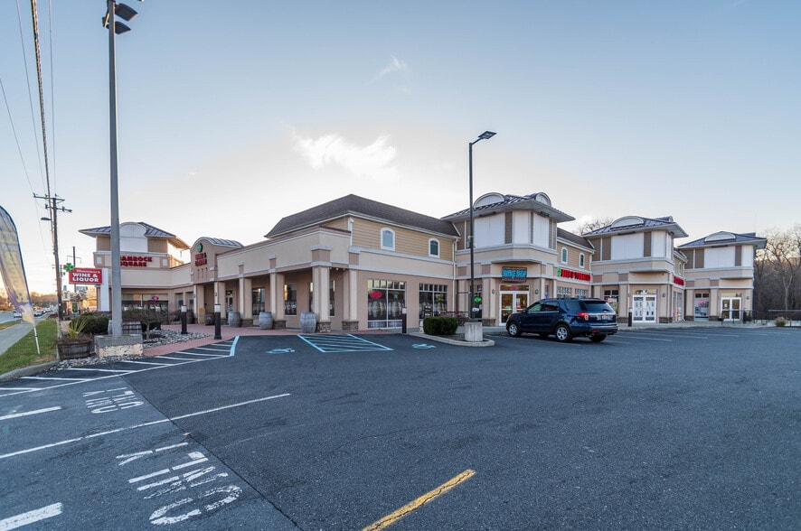 More Photos Of 3565 Route 9W, Highland General Retail For Lease