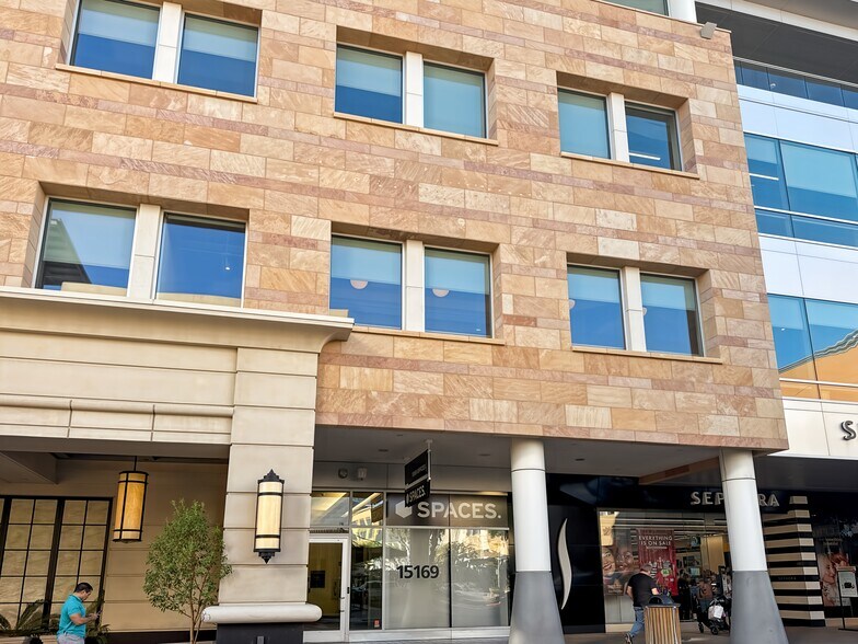 More Photos Of 15169 N Scottsdale Rd, Scottsdale Coworking Space