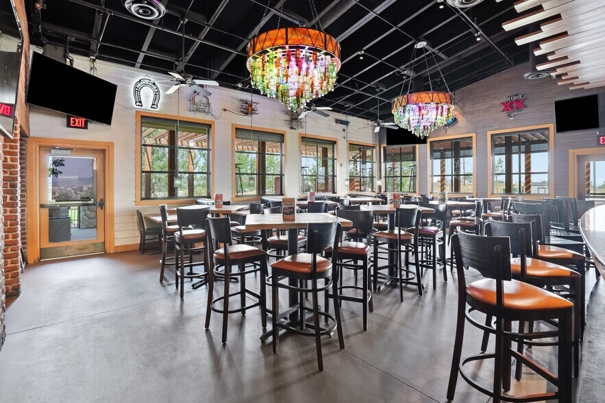 More Photos Of 1331 E North St, Rapid City Restaurant For Sale