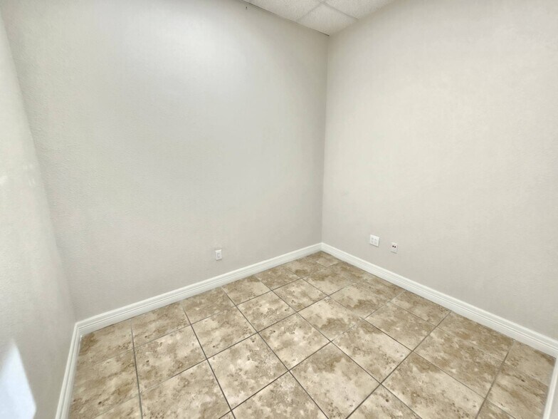 More Photos Of 4001 Spencer Hwy, Pasadena Unknown For Lease