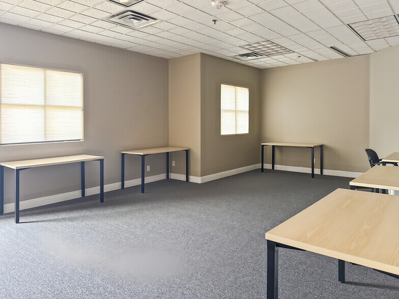 More Photos Of 6787 W Tropicana Ave, Las Vegas Coworking Space