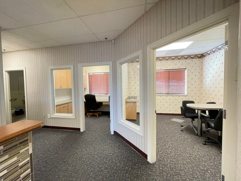 More Photos Of 9296 Vintage Park Dr, Sacramento Medical For Lease