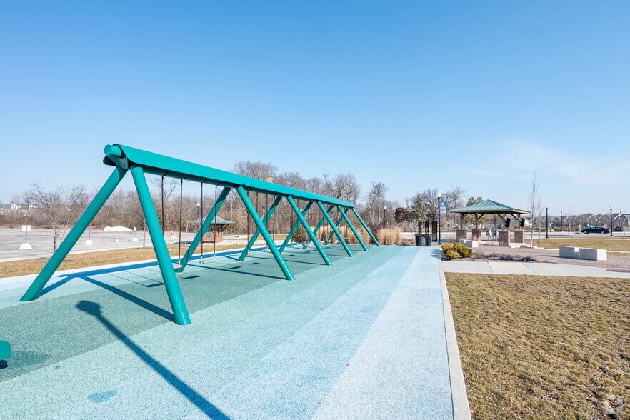 More Photos Of 8902 Otis Ave, Indianapolis Office For Lease