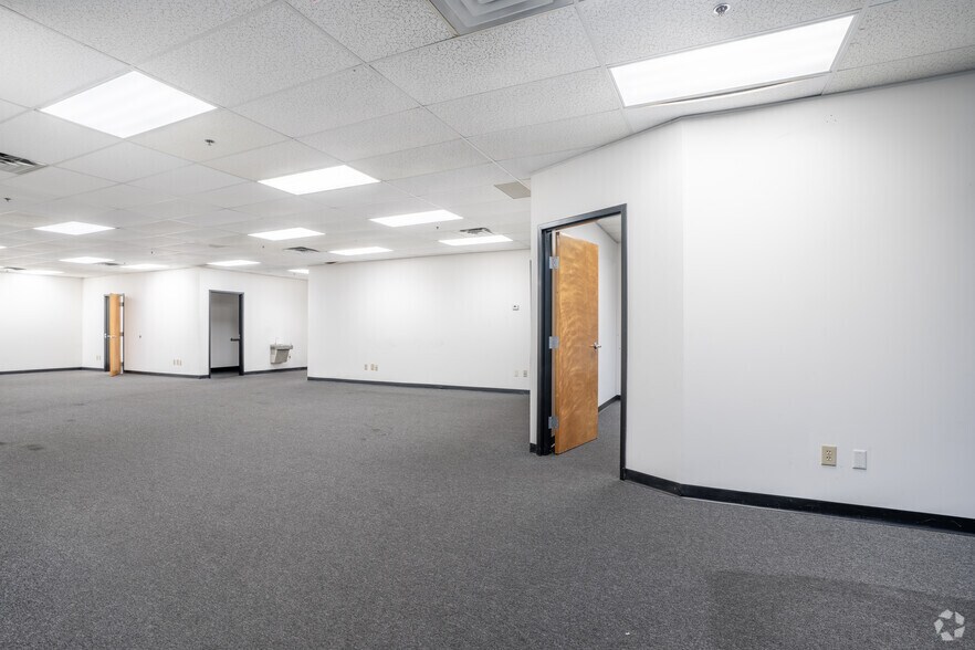 More Photos Of 2855 N Berkeley Lake Rd NW, Duluth Warehouse For Lease