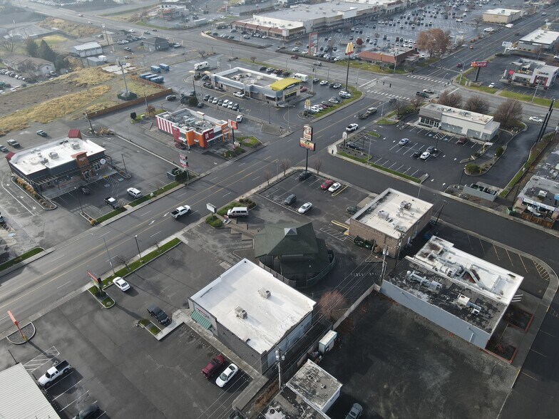 More Photos Of 2626 W Kennewick Ave, Kennewick Office For Sale