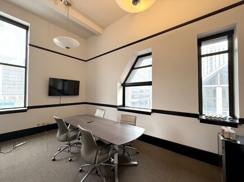 More Photos Of 1601 Arapahoe St, Denver Office For Sale