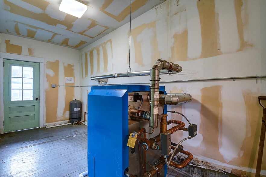 More Photos Of 201 Meadow St, Naugatuck Office For Sale