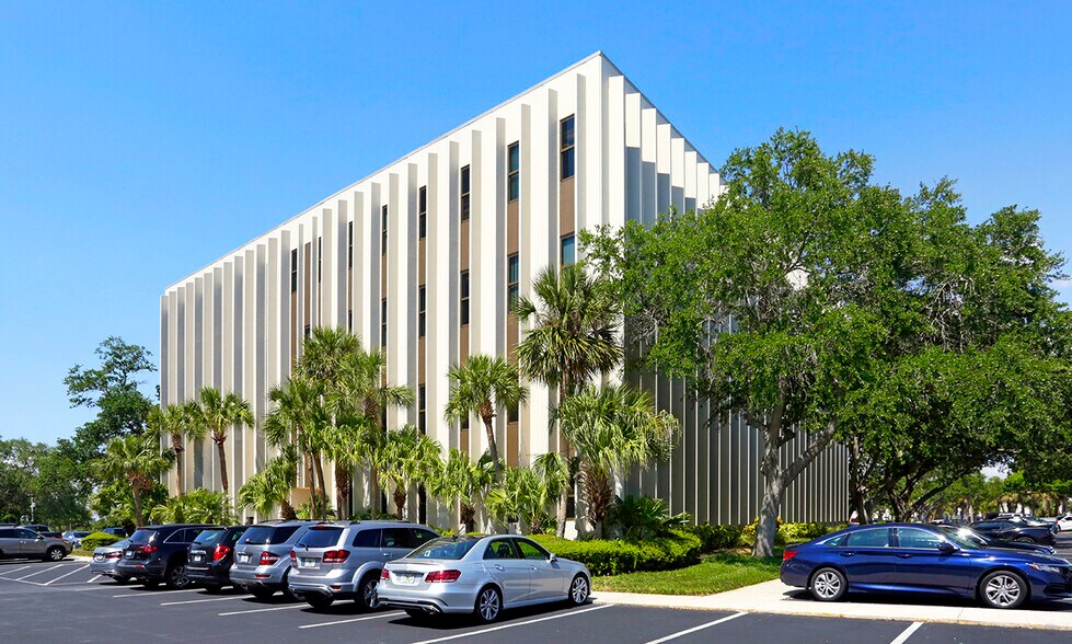 More Photos Of 5601 Mariner St, Tampa Office For Lease