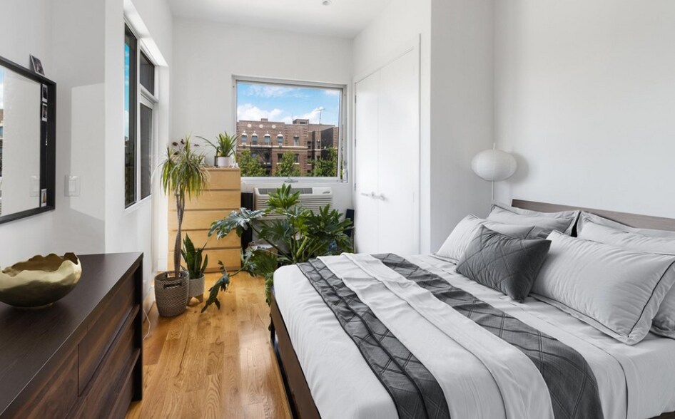 More Photos Of 109 Winthrop St, Brooklyn Apartments For Sale