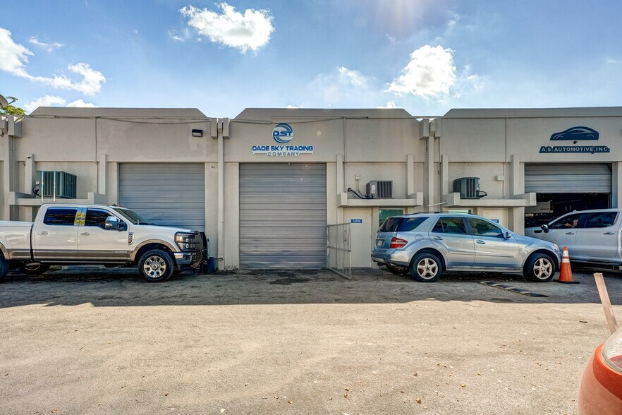 More Photos Of 14080-14118 SW 139th Ct, Miami Light Manufacturing For Lease