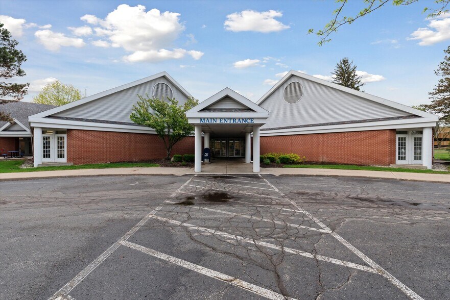More Photos Of 3740 W Sylvania Ave, Toledo Medical For Sale