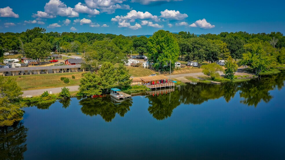 More Photos Of 18 Coffee Creek Lndg, Perryville Hotel For Sale