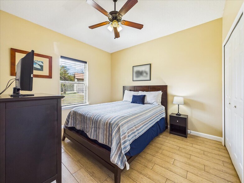 More Photos Of 100 Pilothouse Ct, Palatka Multifamily For Sale