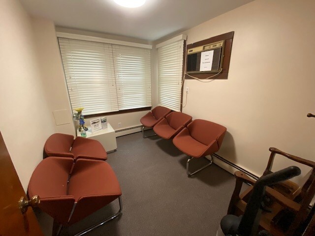 More Photos Of 117 E. Laurel Rd, Stratford Medical For Lease