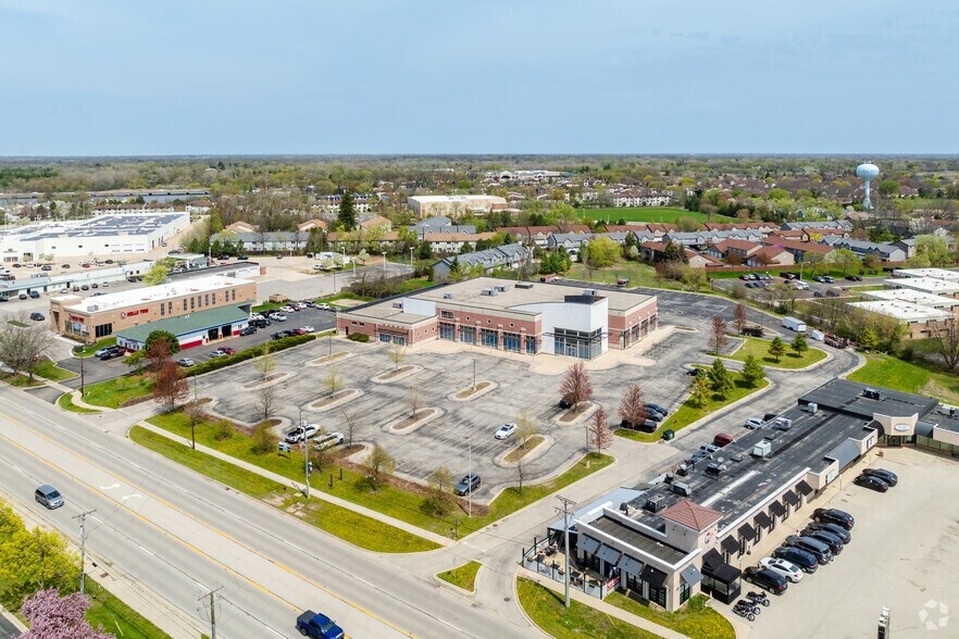 More Photos Of 2015 N Rand Rd, Palatine Auto Dealership For Sale