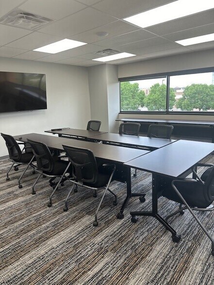 More Photos Of 8100 E Arapahoe Rd, Englewood Office For Lease