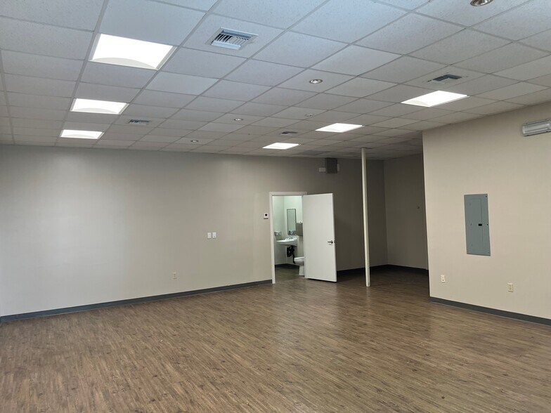 More Photos Of 731-745 Shotgun Rd, Sunrise Light Distribution For Sale