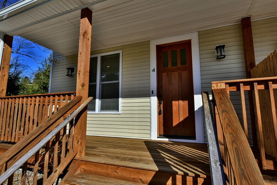 More Photos Of 127 Pine St, Wurtsboro Apartments For Sale