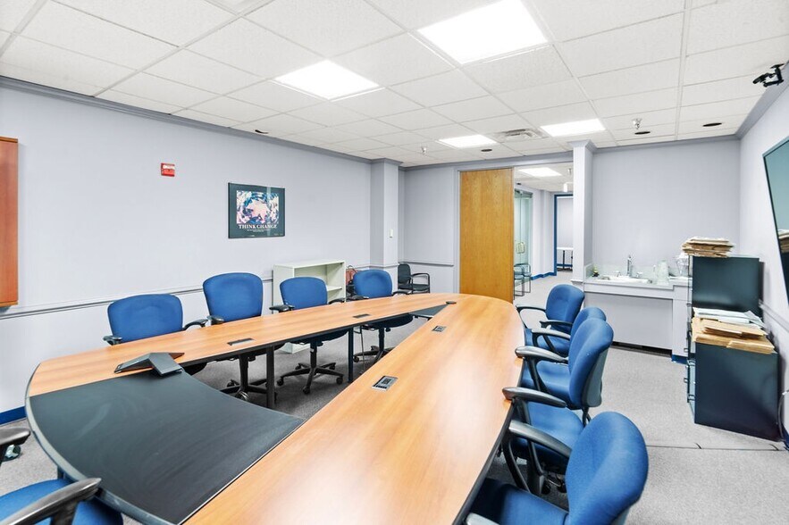 More Photos Of 4640 Forbes Blvd, Lanham Office For Lease