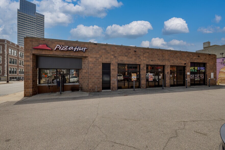 1101 Hennepin Ave  
