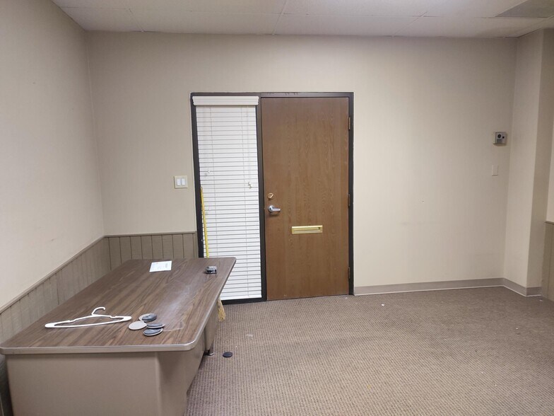 More Photos Of 2427 Jefferson Ave, Ogden Apartments For Lease