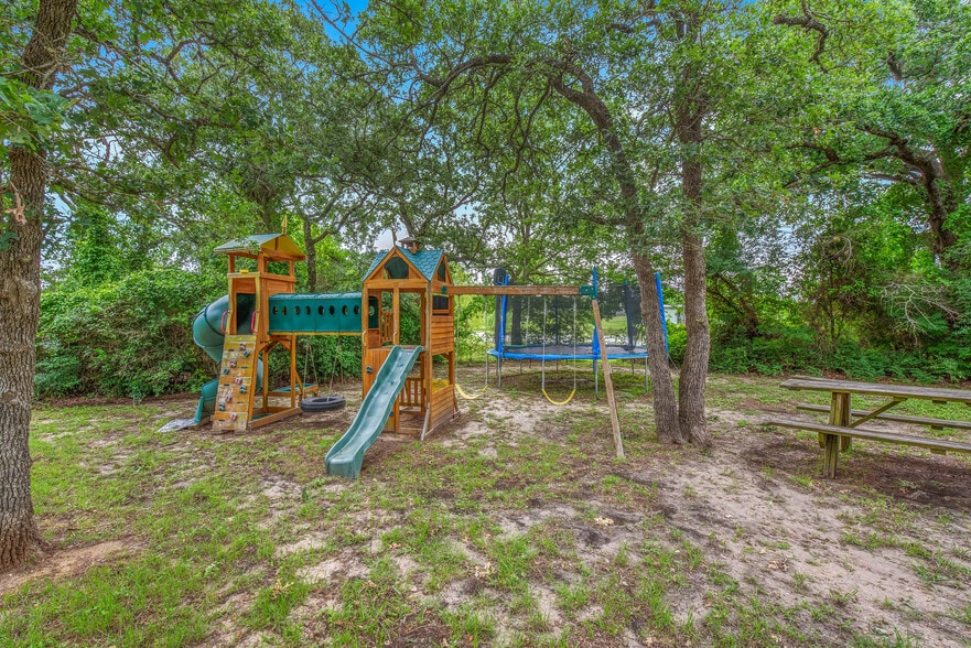 More Photos Of 13863 FM 2154 Rd, College Station Showroom For Sale