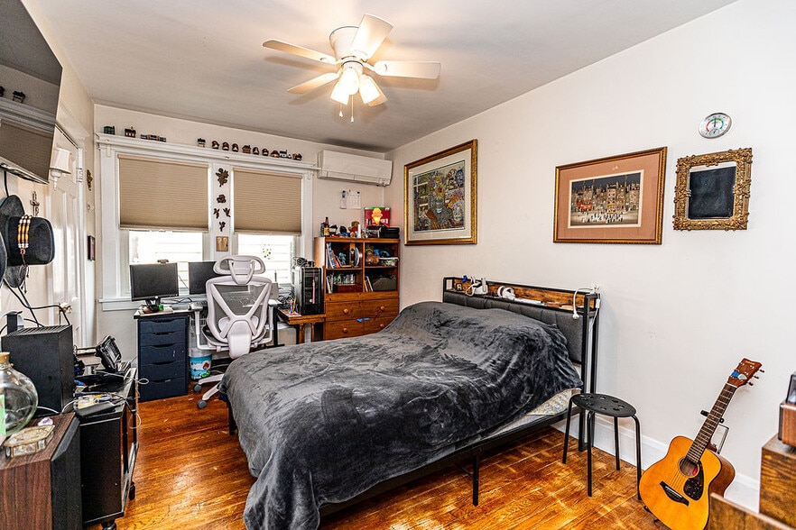 More Photos Of 404 Allegheny Ave, Towson Office For Sale