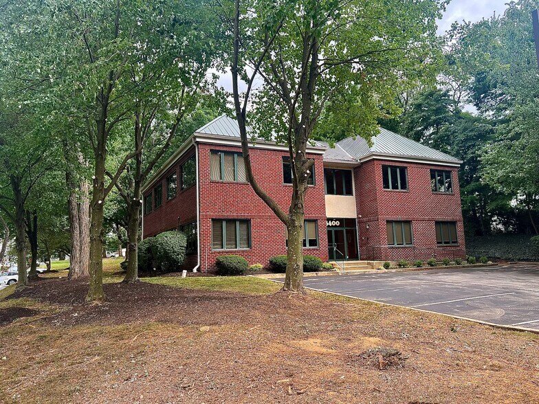Primary Photo Of 3400 West Chester Pike, Newtown Square Office For Lease