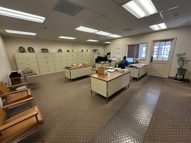 More Photos Of 240 Browns Ln, Coshocton Industrial For Sale