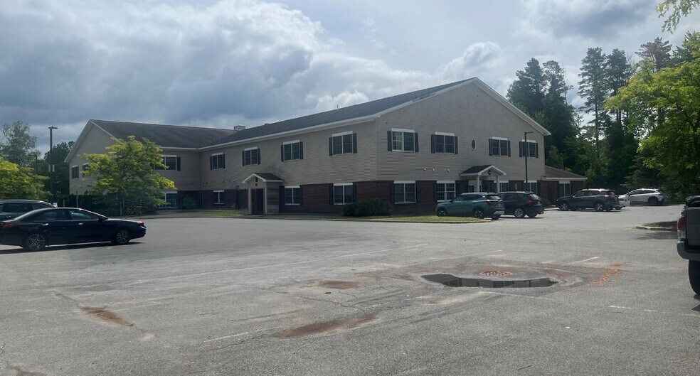 More Photos Of 375 Bay Rd, Queensbury Medical For Lease