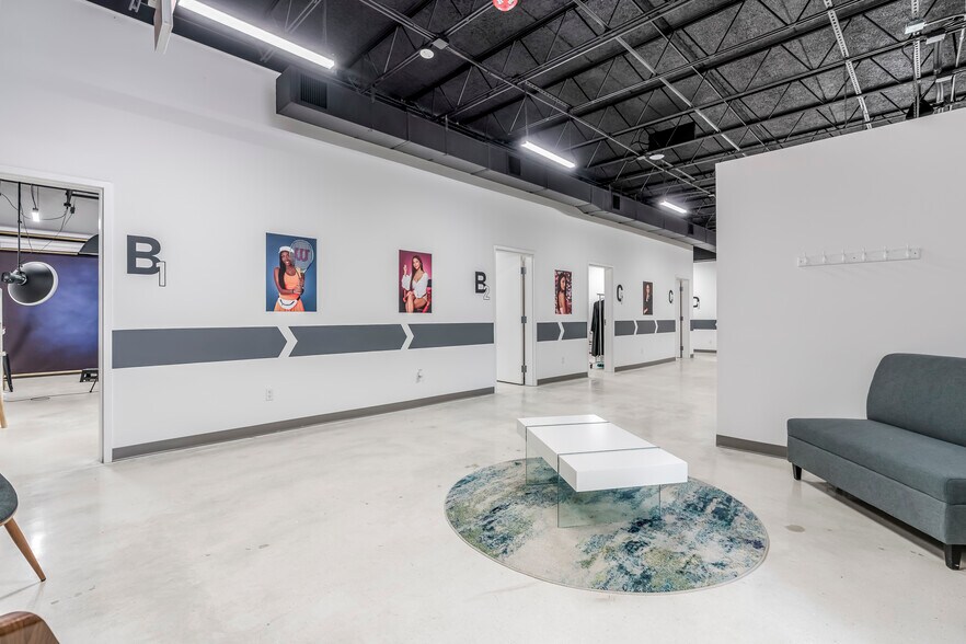 More Photos Of 1014 N Dixie Hwy, Lake Worth Beach Loft Creative Space For Sale