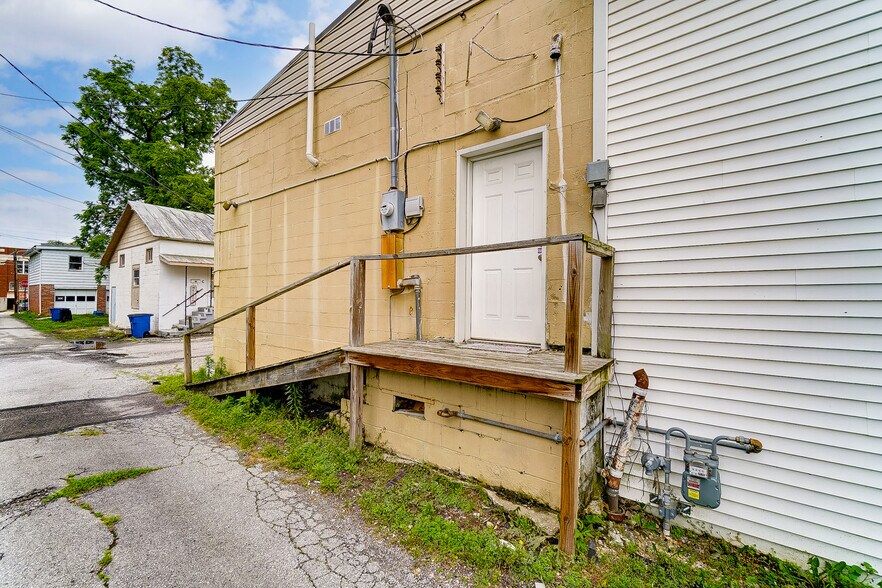 More Photos Of 126 N Commerce St, Lewisburg Storefront For Sale