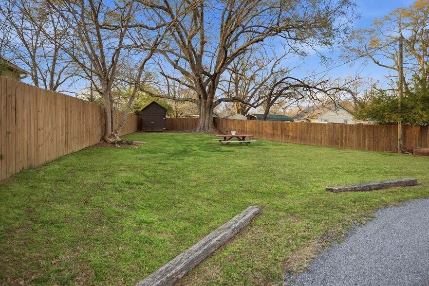 More Photos Of 1107 McKelvey Rd, Pelzer Restaurant For Sale