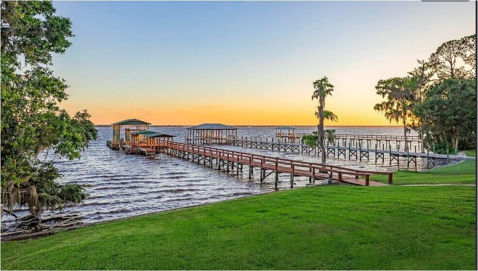 More Photos Of 4710 STATE ROAD 13 N, St Johns Specialty For Sale