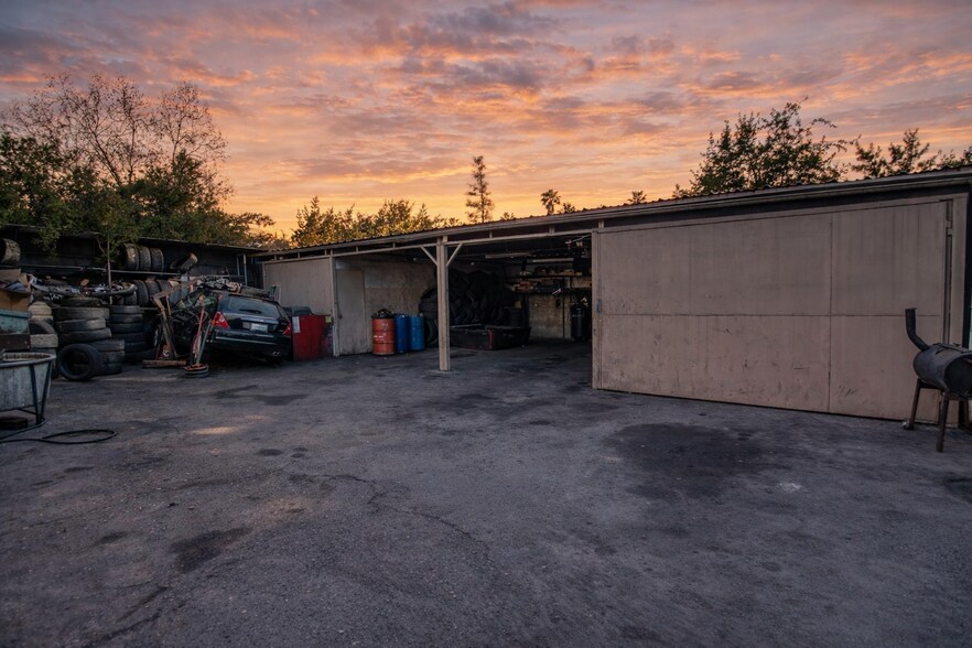 More Photos Of 590 N Lake Ave, Pasadena Auto Repair For Sale