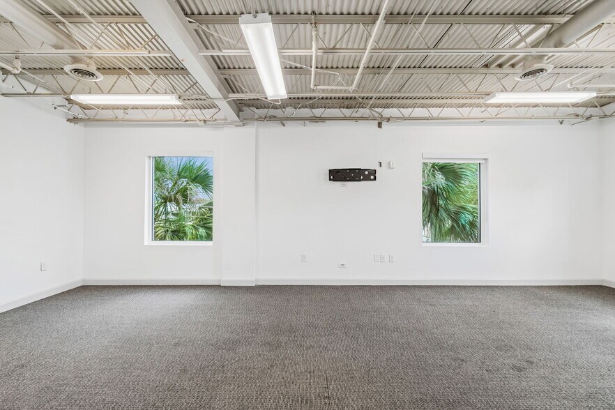 More Photos Of 1515 Marion St, Tampa Loft Creative Space For Lease