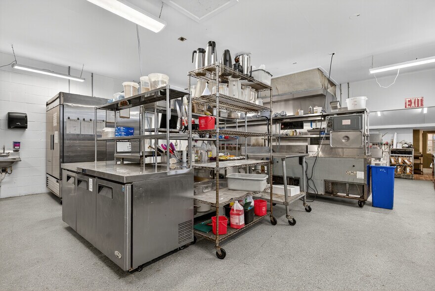 More Photos Of 765 3rd Ave, Welaka Restaurant For Sale