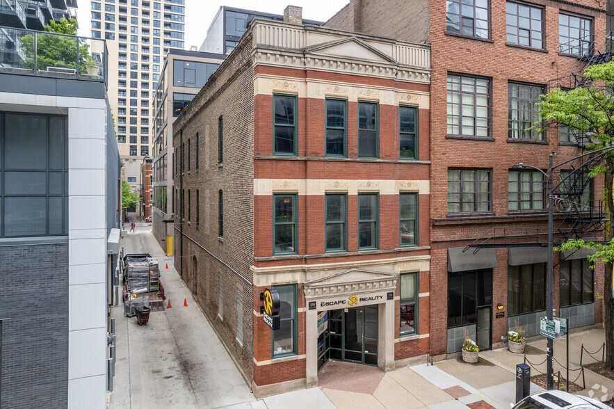 Primary Photo Of 158 W Erie St, Chicago Office For Sale